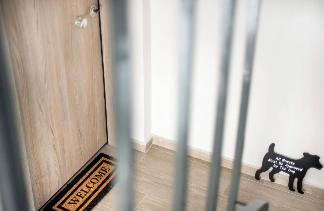 Eleusis Suites Β Buitenkant foto