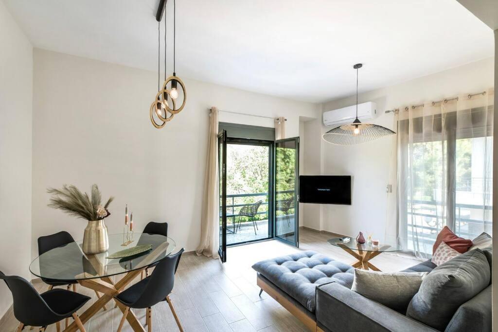 Eleusis Suites Β Buitenkant foto